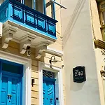 248 Boutique Studios, בית הארחה