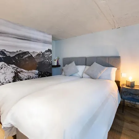 Pensionat 248 Boutique Studios, 4*