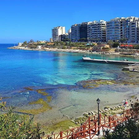 248 Boutique Studios, Affittacamere Sliema
