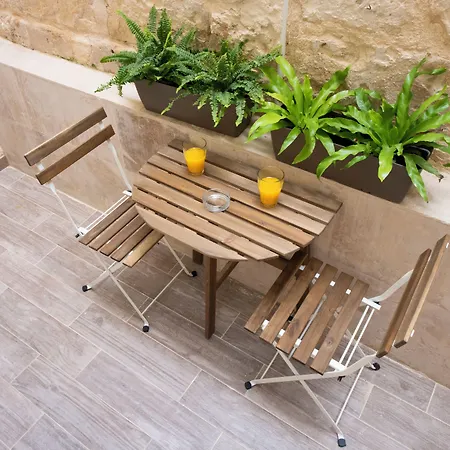 248 Boutique Studios, Pensionat Sliema