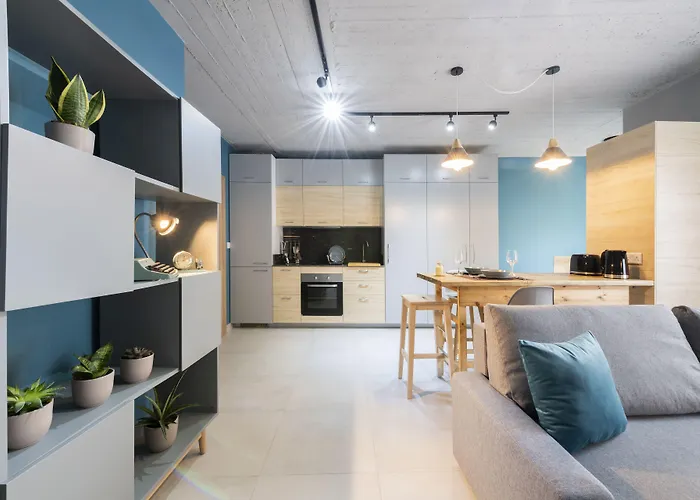 248 Boutique Studios, 4*