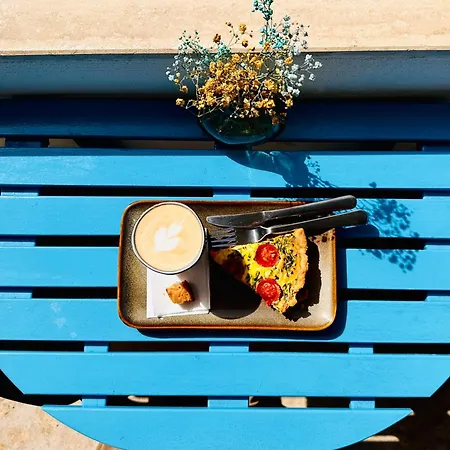 248 Boutique Studios, 슬리에마