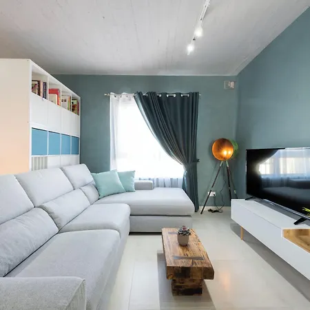 248 Boutique Studios, 게스트하우스