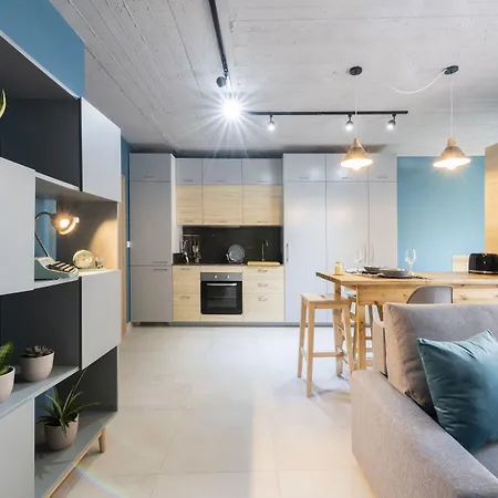 248 Boutique Studios, 4*