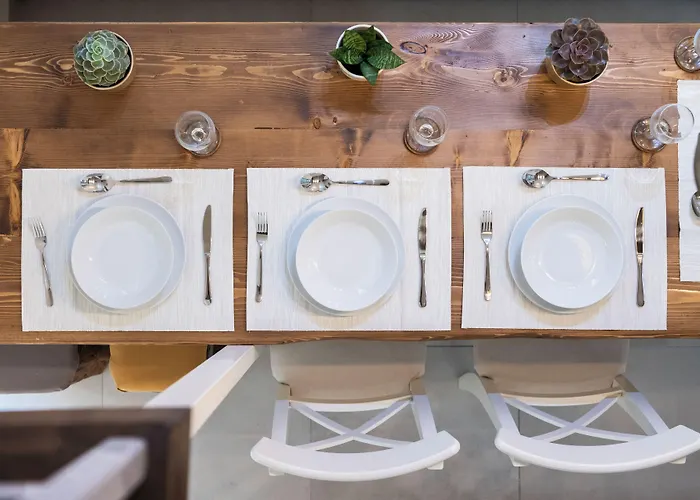 Pensiune 248 Boutique Studios,